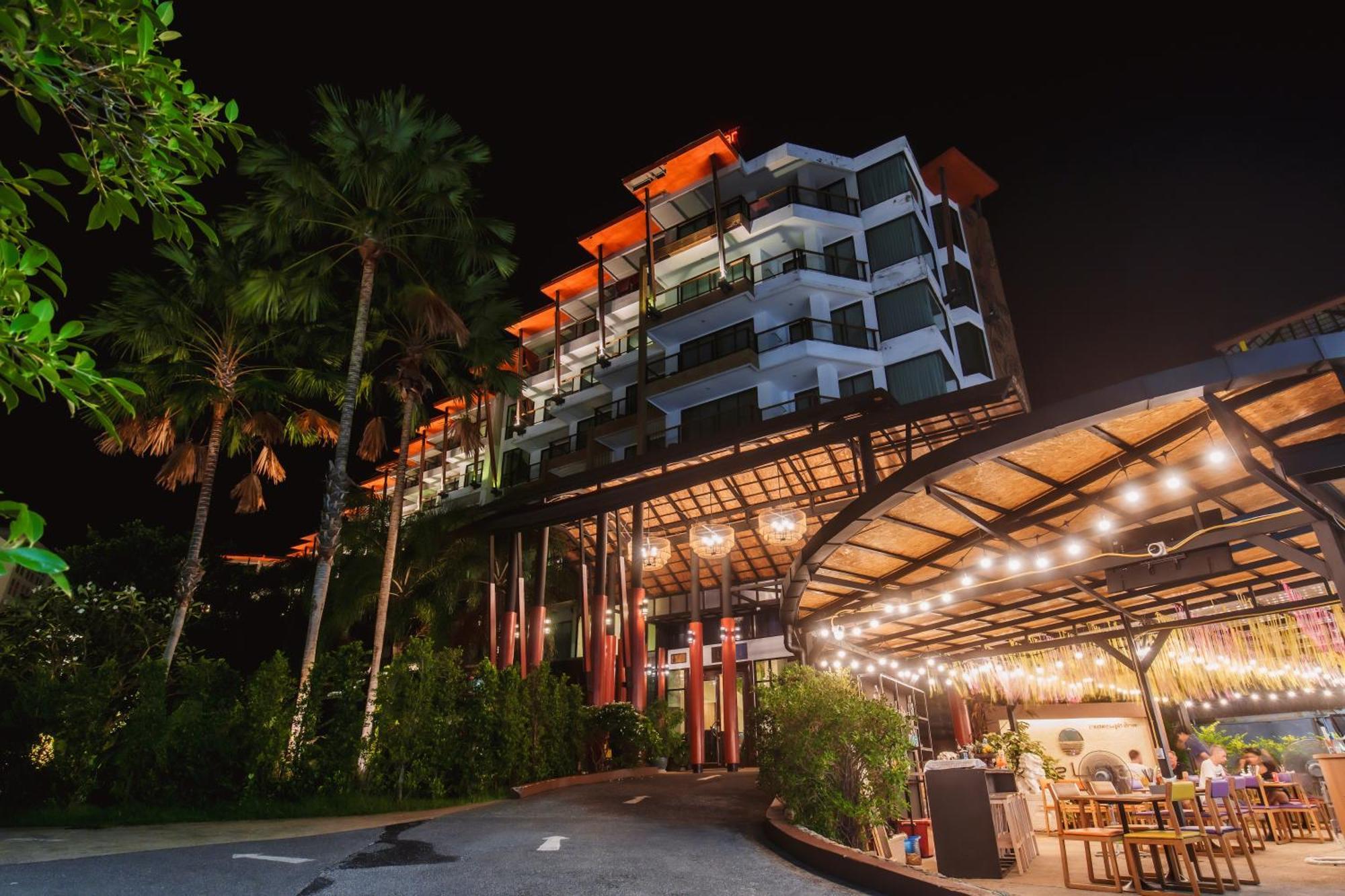 The Lunar Patong ภายนอก รูปภาพ